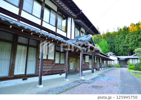 和紙の里　道の駅　和の建築　東秩父村 125945750
