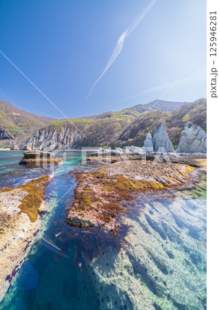 「青森県」仏ヶ浦の風景　下北半島 125946281