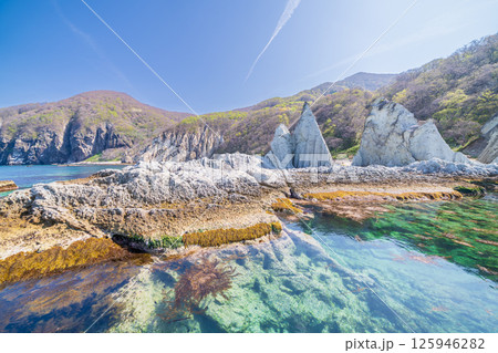 「青森県」仏ヶ浦の風景　下北半島 125946282