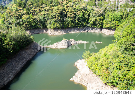朝霧湖 大島ダム 水位低い(愛知県新城市) 朝霧湖 大島ダム 水位低い(愛知県新城市) 125948648