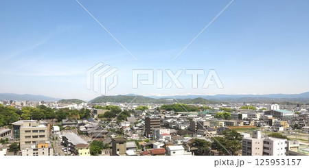 和歌山市東部（竜門山方面）を望む 125953157