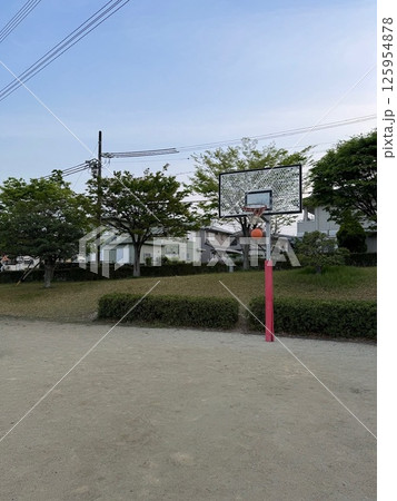 ストリートコートでのシューティング練習を撮影しました。 ストリートコートでのシューティング練習を撮影しました。 125954878