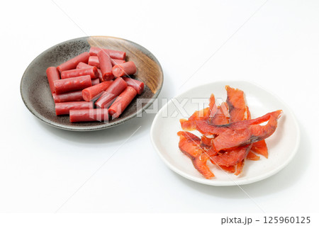 鮭とば、カルパス、つまみ、酒、お酒、酒のつまみ、アテ、食べ物、魚肉、アルコール、ビール、肴、加工品 125960125