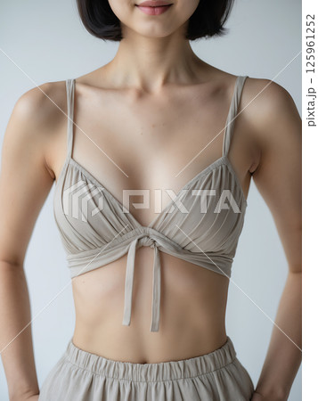清楚な女性　顔なし　ai 125961252