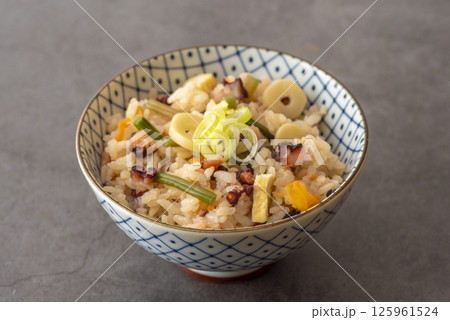 山菜とタコの炊き込みご飯 125961524