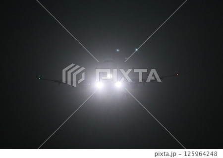 飛行機 航空機 ひこうき 125964248