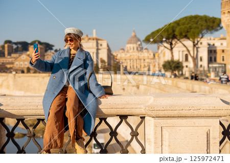 Selfie with the Vatican View Selfie with the Vatican View 125972471