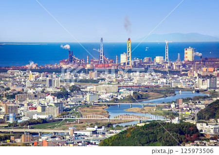 大分市街地と別府湾、国東半島の眺望 125973506