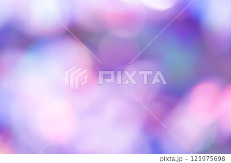 パープル系のキラキラ背景素材 (写真素材) パープル系のキラキラ背景素材 (写真素材) 125975698