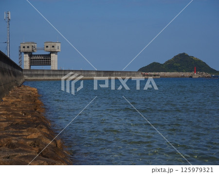 和歌山県唐尾湾の写真 125979321