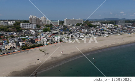三浦海岸のビーチを上から見る（空撮） - 神奈川県三浦市,日本 125980826