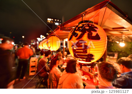 中洲屋台村 赤提灯 博多イメージ風景 福岡の夜の人気スポット 福岡市博多区中洲 中洲屋台村 赤提灯 博多イメージ風景 福岡の夜の人気スポット 福岡市博多区中洲 125981127