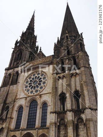シャルトル大聖堂 シャルトル大聖堂 125981576