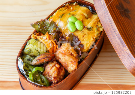 手作りのお弁当　わっぱ飯 125982205