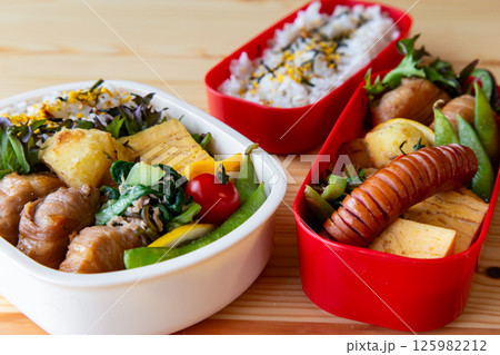 手作りのお弁当 125982212