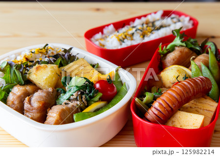 手作りのお弁当　 125982214