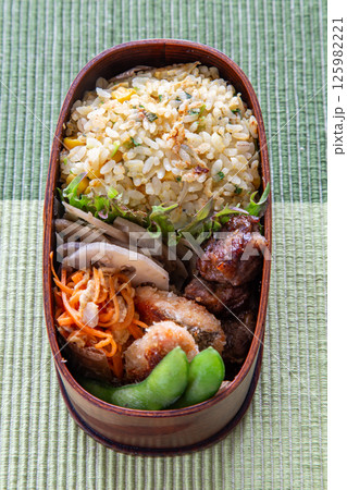 手作りのお弁当　わっぱ飯 125982221