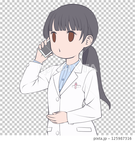 一位黑髮女藥劑師用智慧型手機打電話 — — 打電話 125987316