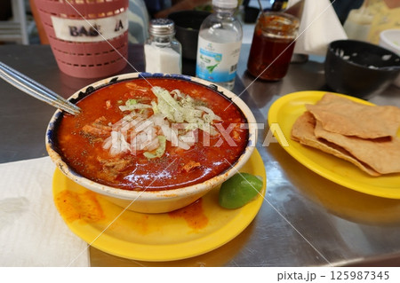 メキシコ料理　赤いポソレ Pozole Rojo　 125987345