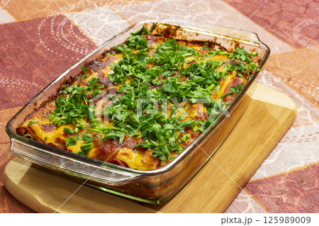 freshly cooked meal  125989009