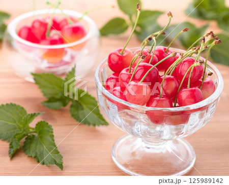 山形県産 高級 さくらんぼ 125989142