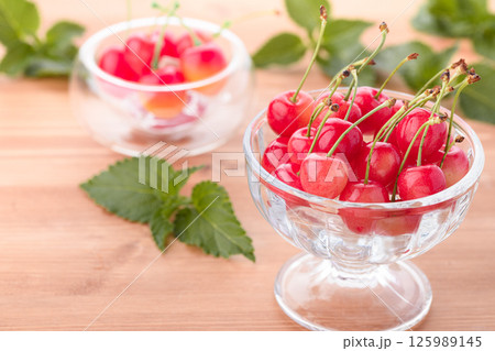 山形県産 高級 さくらんぼ 125989145