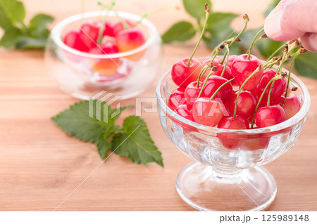 山形県産 高級 さくらんぼ 125989148