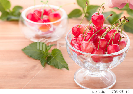 山形県産 高級 さくらんぼ 125989150