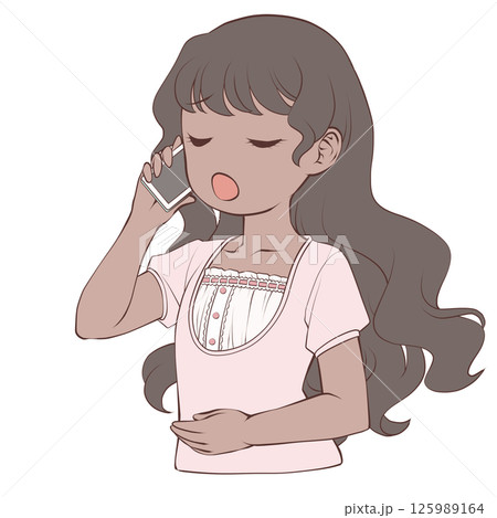スマホで電話をかける褐色肌の若い女性・呆れる 125989164