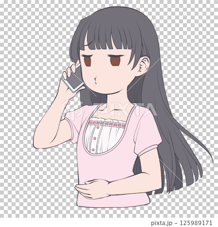 一位黑髮年輕女子用智慧型手機打電話,嘟著嘴 一位黑髮年輕女子用智慧型手機打電話,嘟著嘴 125989171