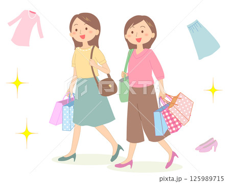 ショッピングに行く若い二人の女性 ショッピングに行く若い二人の女性 125989715