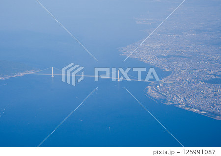 伊丹空港を離陸後、西宮~芦屋~神戸~明石海峡大橋 伊丹空港を離陸後、西宮~芦屋~神戸~明石海峡大橋 125991087
