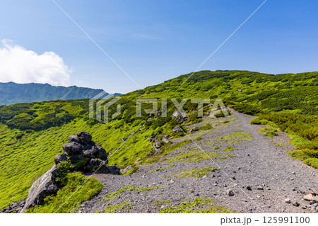 比羅夫コースから夏の羊蹄山山頂を目指す② 125991100