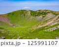 盛夏の羊蹄山の火口を見下ろす③ 125991107
