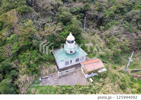 三重県伊勢志摩の離島「神島」神島灯台 三重県伊勢志摩の離島「神島」神島灯台 125994092