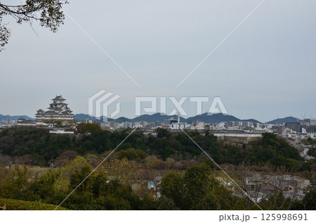 男山から見た姫路城 125998691