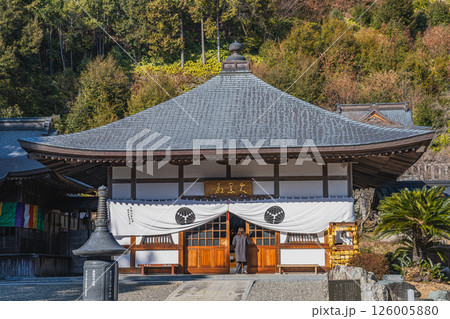 浜松市の光明寺の境内の風景(静岡県) 126005880