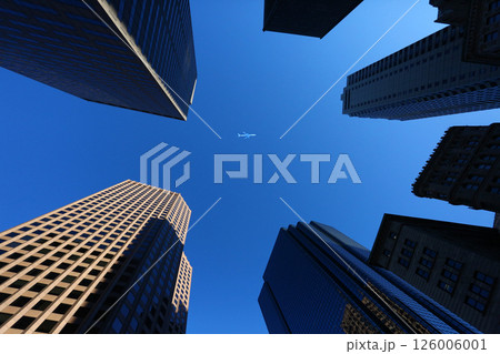 flying plane as air transportation travel 126006001