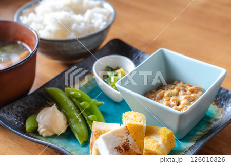 焼き餅と納豆の和朝食ワンプレート 焼き餅と納豆の和朝食ワンプレート 126010826