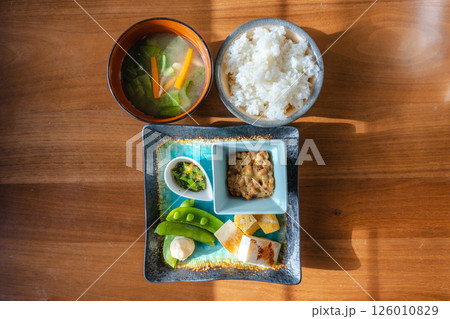 焼き餅と納豆の和朝食ワンプレート 焼き餅と納豆の和朝食ワンプレート 126010829