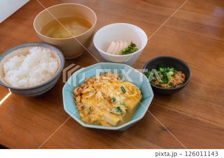 豆腐と納豆のヘルシー和朝食セット 126011143