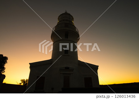 夕焼けと屋久島灯台 屋久島国立公園(夏 夕焼けと屋久島灯台 屋久島国立公園(夏 126013436