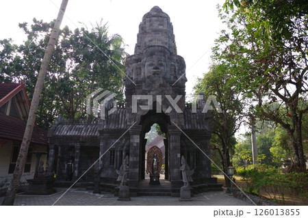 インドネシア ジョグジャカルタ ムンドゥット仏教僧院 インドネシア ジョグジャカルタ ムンドゥット仏教僧院 126013855