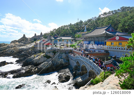 【韓国/釜山】海岸沿いに建つ寺院・海東龍宮寺 【韓国/釜山】海岸沿いに建つ寺院・海東龍宮寺 126018009