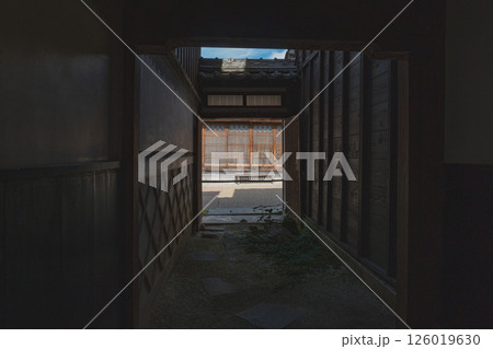 岐阜 岩村城下町 木村邸の殿様通用門 126019630