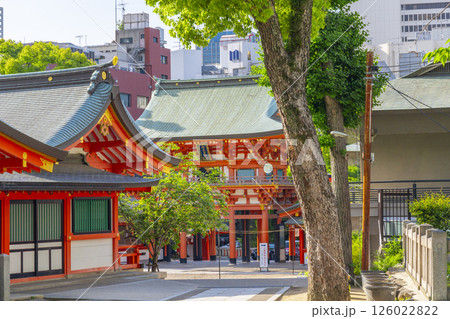 生田神社 朱塗りの立派な楼門 生田神社 朱塗りの立派な楼門 126022822