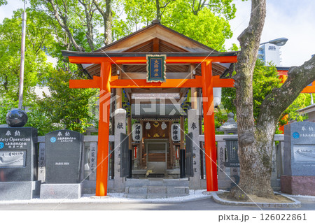 生田神社境内に鎮座する大海神社 126022861