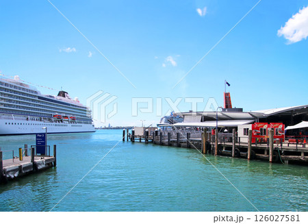 オークランド港の様子 126027581