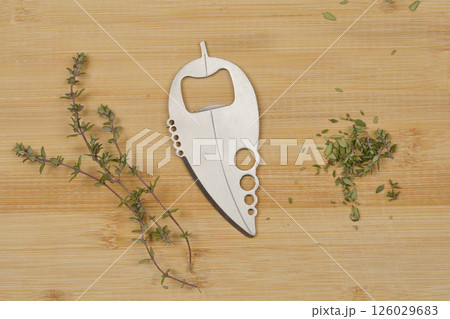 Fresh thyme Fresh thyme 126029683