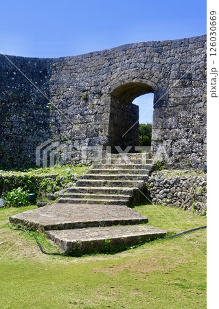 中城城跡・一の郭城壁（沖縄県・北中城村） 126030669